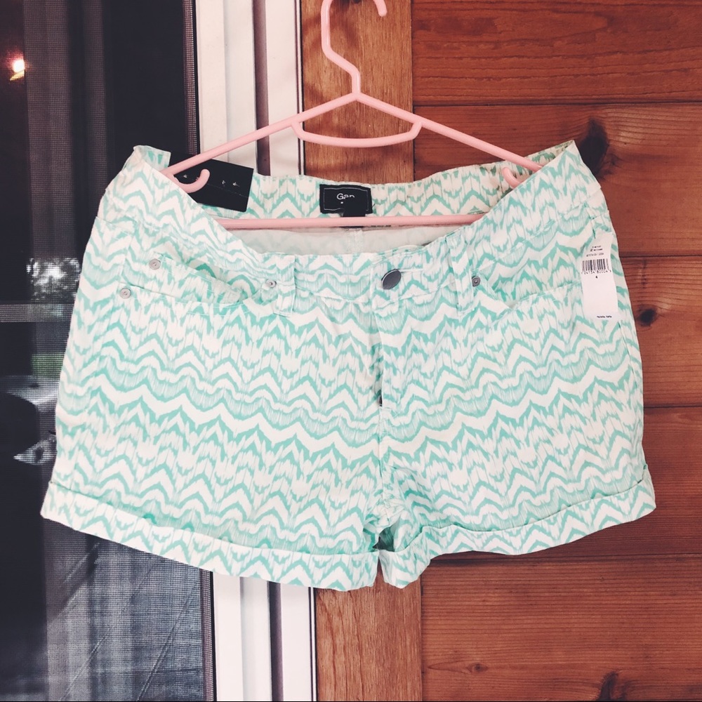 gap jean shorts